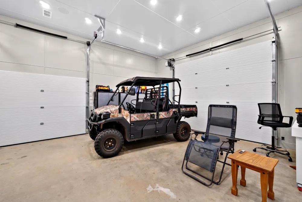 Climate-controlled shop and garage space